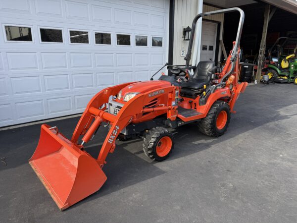 2006 Kubota BX24 Tractor Loader Backhoe - Image 4