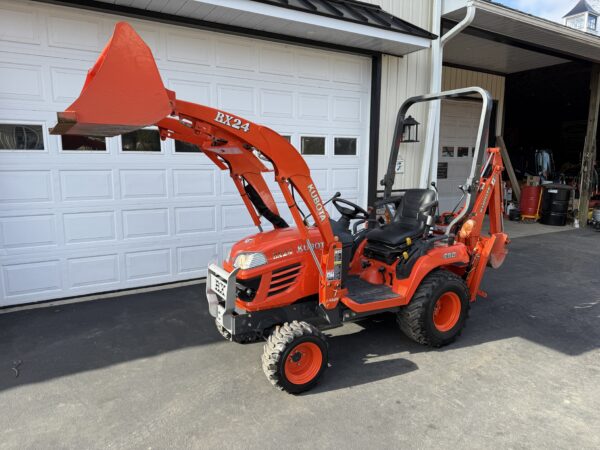 2006 Kubota BX24 Tractor Loader Backhoe - Image 10