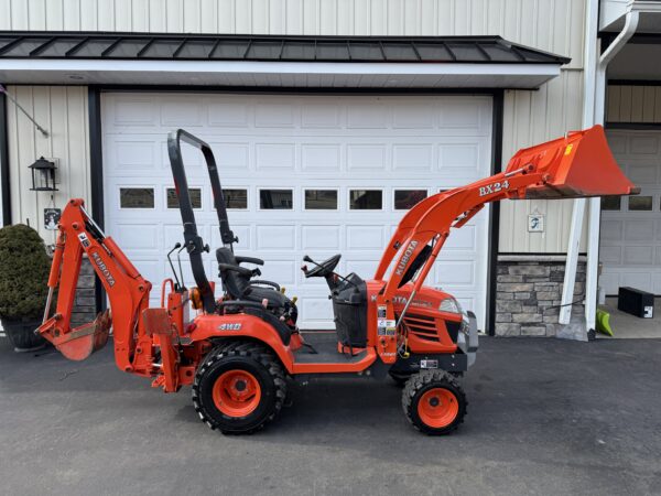 2006 Kubota BX24 Tractor Loader Backhoe - Image 22