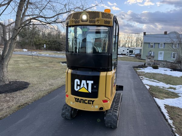 2019 Cat 301.8 Mini Excavator Cab Heat A/C - Image 10