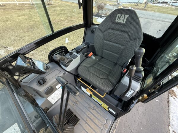 2019 Cat 301.8 Mini Excavator Cab Heat A/C - Image 21